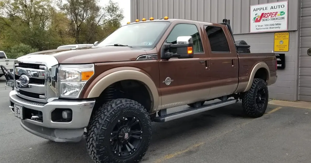 Ford Super Duty Power Stroke, lifted